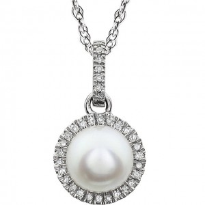 14K White Freshwater Cultured Pearl and Diamond Necklace